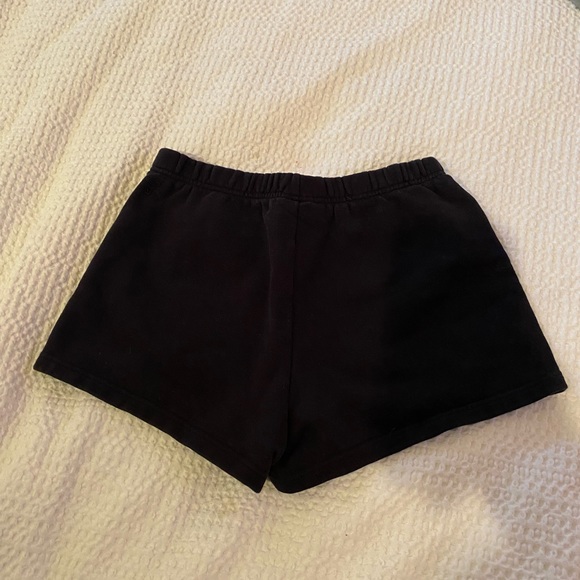 **SOLD** TNA | cozy fleece perfect high rise 3” sweatshort - Picture 7 of 7
